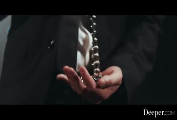 Check blonde 1080p television